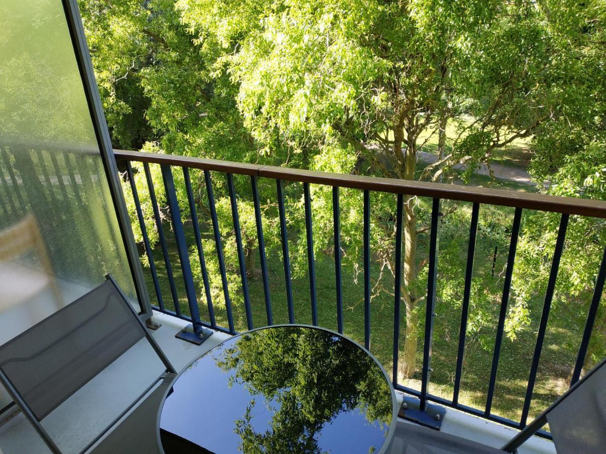 Bonvallet - Studio Paisible Et Chaleureux Avec Balcon 阿棉 客房 照片